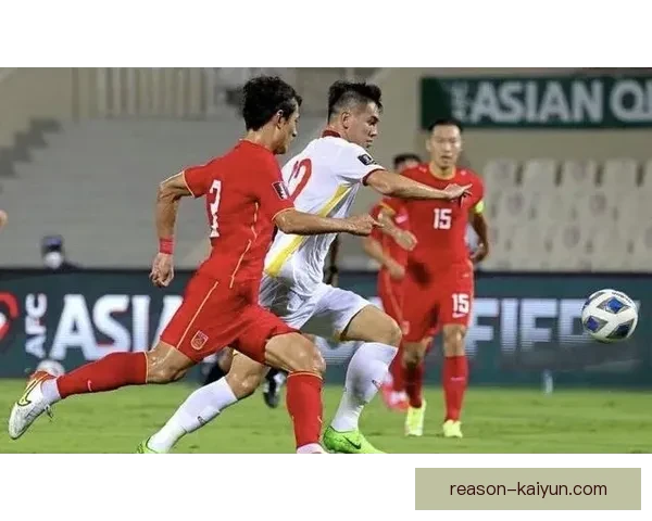 劳尔·冈萨雷斯重返足球赛场，状态回暖展现传奇风采