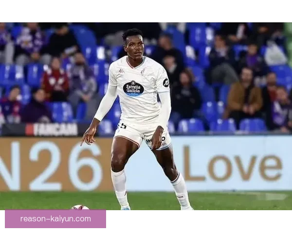 纳乔在皇马表现稳健，继续提升球队后防线竞争力